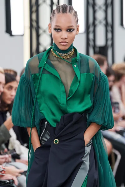 Look 104
